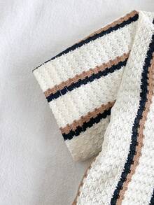 Vintaside Kids Bộ đồ hai mảnh cho bé trai gồm áo sơ mi ngắn tay ve sọc đen màu mơ và quần short dành cho mùa xuân và mùa hè, thích hợp cho các buổi đi chơi hàng ngày đến trường, thể hiện trên phố, thư giãn tại nhà, tham dự tiệc tùng và các sự kiện mùa hè. - Nhiều màu - Xem 8