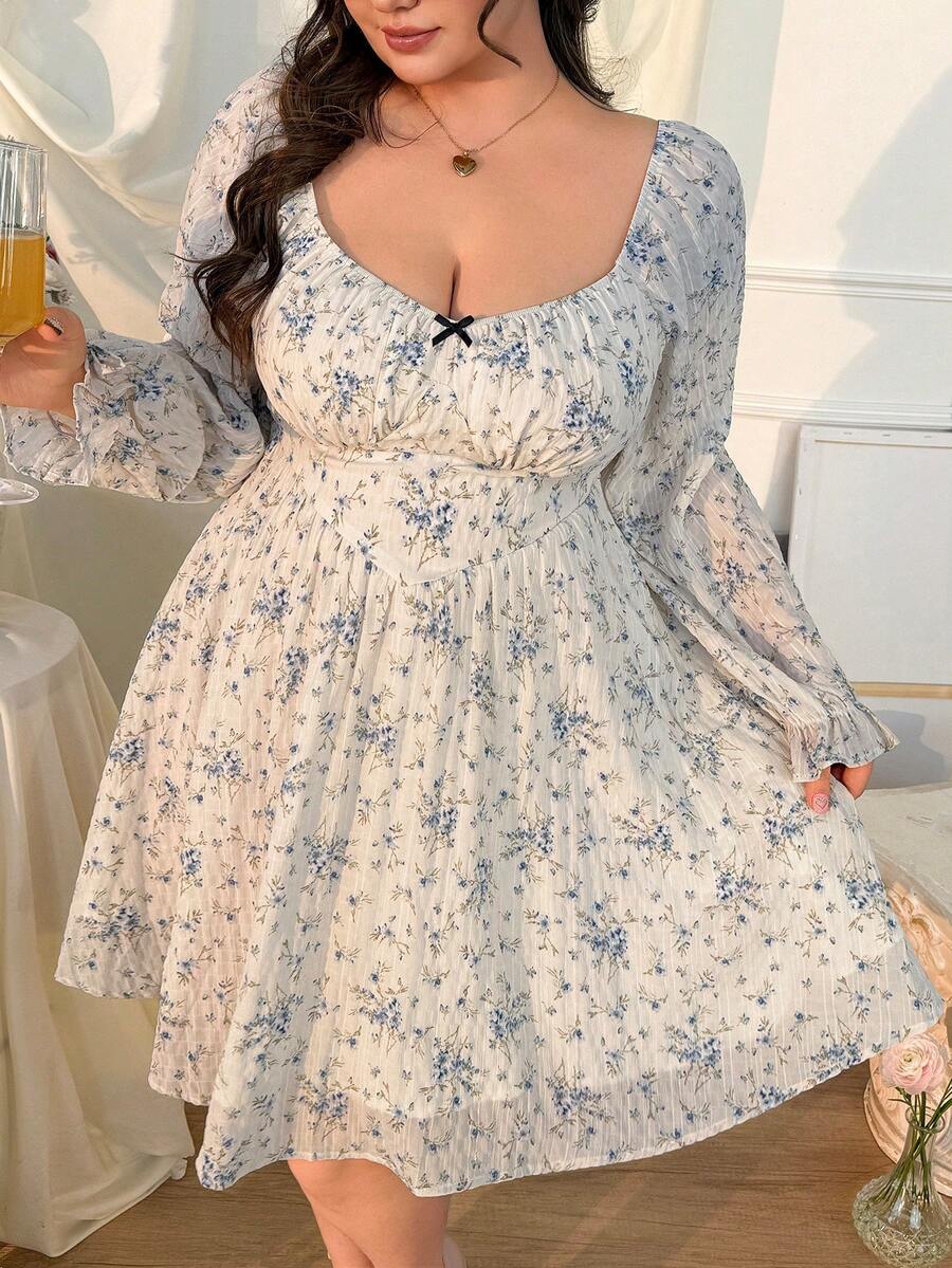 CovetEZ 大码女式碎花蝴蝶结装饰喇叭袖时尚连衣裙 - 淺藍色 - 查看 1