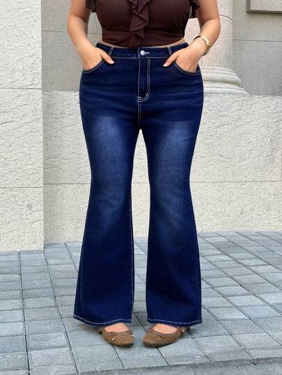 SHEIN EZwear Plus Size Women Casual Flared Jeans With Pockets, Versatile For All Seasons