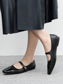 CUCCOO BIZCHIC 女士方头平底鞋，黑色拼接绑带金属扣套脚平底鞋，舒适休闲玛丽珍鞋，圣诞节搭配连衣裙 - 黑色 - 查看 5