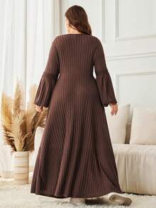 Lacomfia 优雅蕾丝拼接罗纹针织修身长袖圆领时尚高端设计大码连衣裙，咖啡棕色 - 咖啡棕 - 查看 2