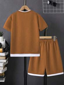 SHEIN Mirajuku 男童圆领印花T恤和口袋短裤休闲套装