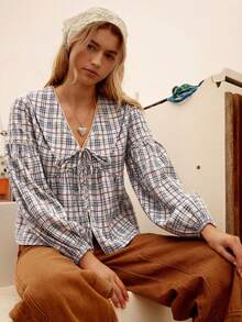 WESTFADE ملابس علوية ملابس علوية قطنية مربعات الياقة على شكل V مع ربطة عنق، أكمام فانوس طويلة، قصة فضفاضة، طبقات من الكشكشة، مناسب للخريف والشتاء والملابس الغربية والكاجوال والبوهيمي والحفلات الريفية - كاكي - مشاهدة 5