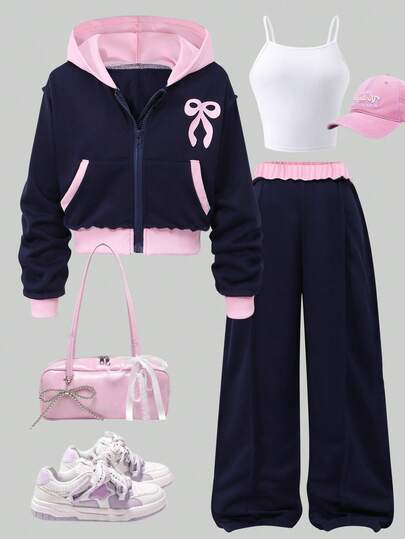 SHEIN Sparklyn Girls Outfit Sets,3pcs/Set Teen Girls Solid Color Thermal Lined Zip-Up Hoodie, Camisole And Wide Leg Pants Casual Outfit, Suitable For Daily Wear, Commuting And School,This Three-Piece Outfit For Teenage Girls Has A Casual And Sweet Style, Full Of Youthful Energy. The Top Is A Short Navy Blue Hooded Jacket, Featuring Pink Accents On The Lining, Cuffs, And Hem, With An Adorable Pink Bow Pattern On The Chest. The Inner Layer Is A Simple And Fresh White Cropped Camisole With Thin Straps. The Pants Are Loose-Fitting, Long, And Navy Blue, With A Pink Ruffled Elastic Waistband As A Cute Detail. The Whole Look Is Both Comfortable And Stylish, Making It Perfect For Everyday Casual Wear Or Outdoor Activities.