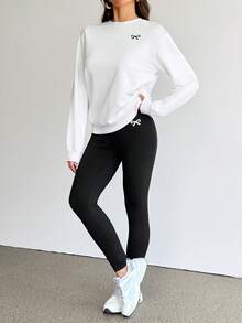 SHEIN Tall 两件套休闲宽松圆领卫衣和紧身打底裤，蝴蝶结Logo，街头风，复古风，返校季，秋季女式休闲套装，秋冬装，校园服，乡村风，嘻哈风，街头风，运动，健身，健身房 - 黑與白 - 查看 9