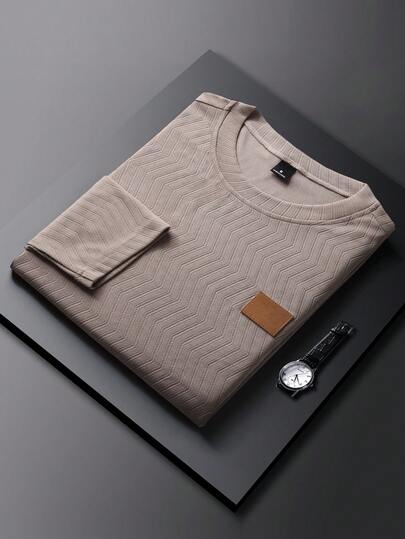 Manfinity Homme 男士长袖纹理面料拼接套头T恤，适合休闲穿着和户外造型
