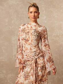 Lumalex Đầm lưới cổ chữ V tay phồng rộng, nhuộm tie-dye họa tiết da báo, chất liệu mềm mại và thoải mái, thắt eo, thích hợp cho nữ giới. Phong cách sang trọng, thích hợp cho năm mới, tiệc tùng, dạ hội, tiệc chiêu đãi, tiệc kín đáo, tiệc tùng sang trọng, lễ hội, đi chơi, du lịch, tiệc ngoài trời, tiệc cưới, tiệc tùng mùa lễ hội, tiệc Al-Adha, tiệc năm mới, phong cách tiệc tùng, dạ hội, đầm dự tiệc đầu xuân. - Nhiều màu - Xem 7