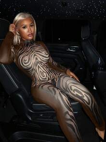 Slaydiva 2025秋季新款万圣节生日派对宴会学院风学生日常休闲邮轮旅行爆款街头风性感夜店圆领长袖修身线条数码印花女式紧身连体裤 - 棕色 - 查看 4