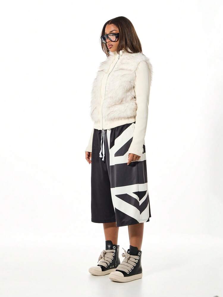 SUMWON WOMEN Oversized Spliced Color Block Shorts With Drawstring Waist And Wide Leg Fit For Casual Summer Wear