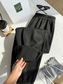 SHEIN EZwear Plus Solid Elastic Waist Joggers - Black - View 1