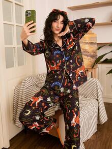 Chillnights Bộ đồ ngủ dài tay rộng rãi thoải mái in hình hổ, sao, mặt trăng, cây dừa dành cho nữ - màu đen - Xem 5