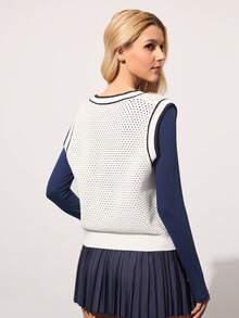 CourtClass Women's Striped Single-Breasted Hollow Pocket Knitted Vest Athleisure Tennis Tennis Sweater Vest Golfing Tennis Vest Pickleball