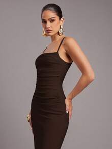 Silquee 女式纯色褶皱修身优雅中长吊带裙 - 咖啡棕 - 查看 7