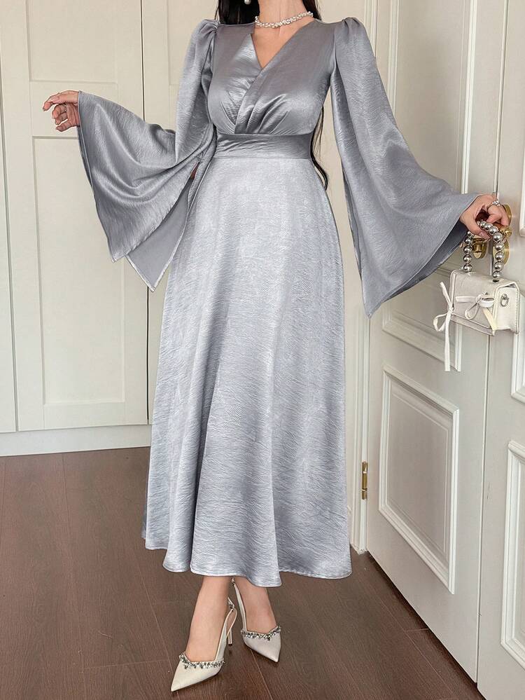 Women's Elegant V-Neck Waist Cinched Long Dress Sundress
