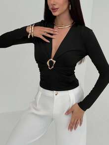 Aloruh Minimalist Sexy Deep V-Neck Long Sleeve Ruched T-Shirt In Eggplant Purple With Metal Buckle,Black Top - Black - View 3