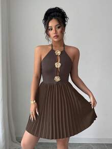 Elenzga 女士纯色简约日常金色装饰褶皱优雅迷你裙 - 棕色 - 查看 4