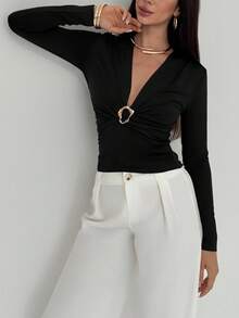 Aloruh Minimalist Sexy Deep V-Neck Long Sleeve Ruched T-Shirt In Eggplant Purple With Metal Buckle,Black Top - Black - View 6