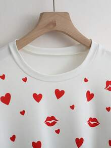 Resyla New Heart & Red Lip Print Women T-Shirt - Multicolor - View 3