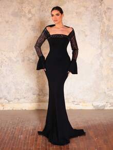 Aureia Elegante y lujoso vestido de noche maxi con hombros caídos, mangas acampanadas, cuello asimétrico y bajo de cola de pez, con bordado de cuentas negras y parches de punto - Negro - Ver 5