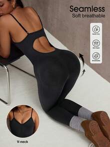 Gameset SHEIN Sport Macacão preto com bolsos, modelo sexy com alças finas e costas nuas para mulheres. - Preto - Ver 2