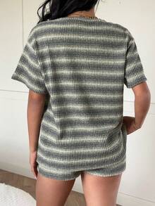 SHEIN EZwear 条纹针织休闲女式短袖T恤和短裤套装 - 彩色 - 查看 2