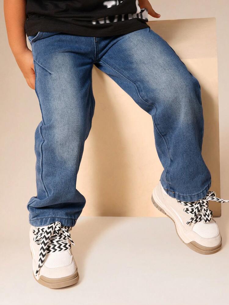 Jeans in denim dalla vestibilità rilassata con lavaggio sbiadito