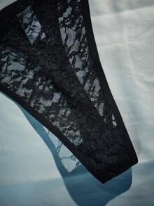 MidnightGlam 1件加大码性感蕾丝亮片丁字裤 - 黑色 - 查看 9