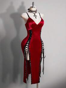 SHEIN ICON Váy satin chéo vai cổ chữ V xẻ cao phong cách Gothic gợi cảm Y2K cỡ lớn - Màu Đỏ Sâu - Xem 5