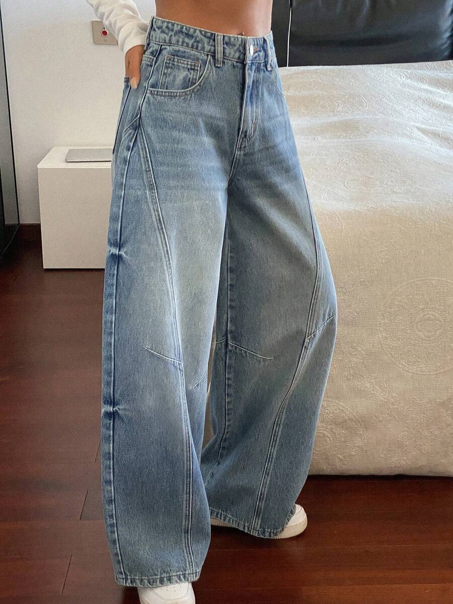 DAZY Women's Regular Waist Split Design Barrel Leg Casual Jeans - Light Wash - View 1