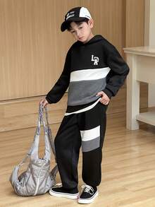 SHEIN Little Byeori 2 件装青少年男孩、运动、学院风、复古、有缝线、连帽运动衫和裤子套装、适合儿童服装、幼儿男孩服装、返校男孩套装、适合生日派对、晚会、表演、婚礼、洗礼、开幕式、日常使用、适合上学、适合旅行、适合运动、适合春秋冬