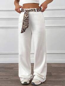 Cloudara Leopard Scarf Detailed White Slant Pocket Casual Sweatpants - White - View 4