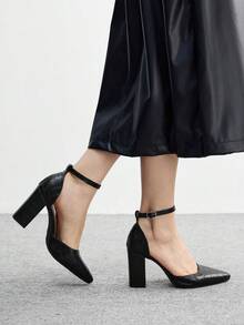 CUCCOO BIZCHIC Proste, jednokolorowe, grube, codzienne, damskie czółenka z klamrą