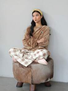 DAZY Teen Girl Oversized Crew Neck Long Sleeve Warm Loungewear For Winter - Khaki - View 3
