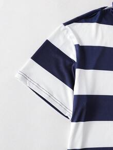 Mirajuku 1件青少年Polo衫，新款夏季休闲Polo衫，藏蓝色和白色宽条纹鹿刺绣，宽松短袖，翻领，适合日常穿着和通勤，新款预售 - 藍白色 - 查看 5