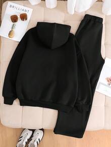 SHEIN 少女秋冬季保暖内衬休闲街头风宽松超大款袋鼠口袋爱心印花套头卫衣搭配褶皱宽松印花运动裤运动套装，返校穿搭 - 黑色 - 查看 4
