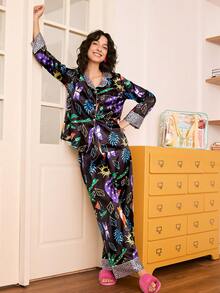 Chillnights Conjunto de pijama de satén para mujer con estampado floral y de plantas en contraste de color - Multicolor - Ver 5