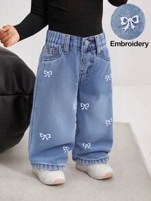 女婴可爱白色蝴蝶结刺绣图案蓝色牛仔宽松裤，适合秋季、冬季、休闲时尚度假穿着，2000年代风格，圣诞节，街头风牛仔裤 - 中等水洗藍 - 查看 2