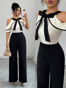 Mono elegante de mujer con contraste de color, hombros descubiertos, manga corta, cuello con lazo y ajustado - Marrón - Ver 11