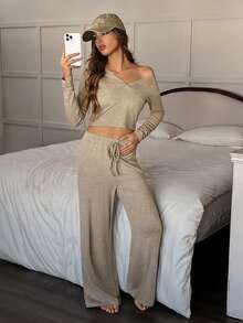 HautHeat Set pijama pentru femei, culoare solidă, cu decolteu în V, mânecă lungă, top scurt și pantaloni - Kaki - Vizualizare 5