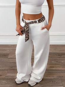Cloudara Leopard Scarf Detailed White Slant Pocket Casual Sweatpants - White - View 2