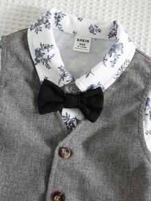 SHEIN 3件套男婴幼儿可爱植物图案短袖衬衫、针织背心和短裤套装，绅士装扮，适合休闲外出、室内活动、生日派对、婚礼、迎婴派对、春夏穿着。 - 灰色 - 查看 7