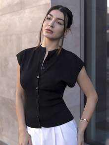 Andrea Bello Women's Casual Solid Color Front Button Knit Vest In Fall/Winter