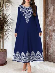 Al Najma Robe longue en tricot à col V élégante avec imprimé floral pour femmes grandes tailles, convient pour les sorties, les vacances, le port quotidien, les occasions décontractées, les fêtes, les festivals. Robe maxi bleue à fleurs, robe fluide, robe fleurie vintage, robe à imprimé floral, robe bleue, robe à col fleuri, robe, robe grande taille - bleu indigo - Voir 6