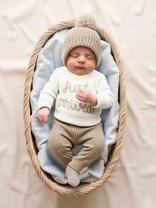 SHEIN 3Pcs Set Baby Hospital Arrival Announcement Outfit 1-3 Month Baby Knitted Tops And Pants With Hat Newborn Photo Shoot Props Neutral Baby Coming Home Outfit