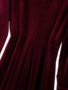 GlowEve CURVE Plus Size Women Elegant Christmas Red Beaded Velvet Long Sleeve Dress - Burgundy - View 7