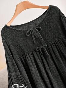 CosyJoli Große Größen Lässig Schleifenkragen Langarm bestickte A-Linie Smock Bluse - Schwarz - Übersicht 6