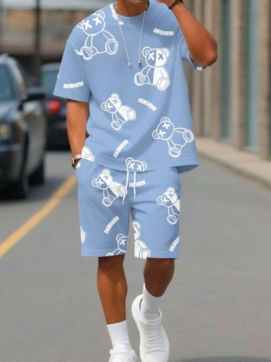 Manfinity Homme 男士卡通熊印花圆领短袖休闲T恤和抽绳腰短裤套装 - 淺藍色 - 查看 1