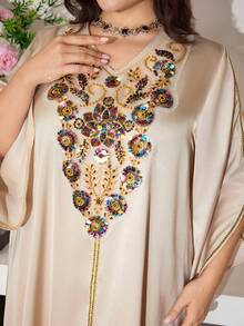 Al Najma 优雅V领喇叭袖飘逸连衣裙，春夏款 - 杏色 - 查看 3