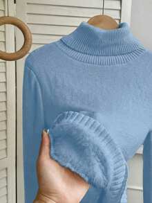 Franclia 欧美风高领加厚针织长袖打底衫，修身剪裁，适合秋冬季节穿着。