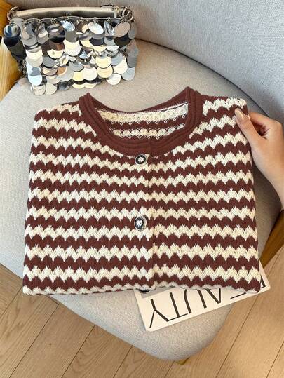 GlowEve CURVE كارديجان محبوك بألوان متباينة مخطط للنساء، بتصميم فضفاض مخفف للحجم، بأكمام طويلة مقاس كبير، ملابس خارجية مناسبة للخريف والشتاء